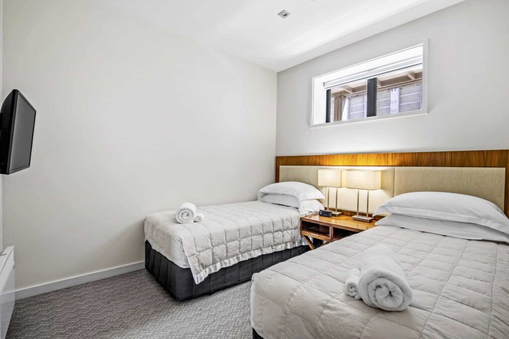 Executive Lake View 2 Bedroom Apartment double bedroom