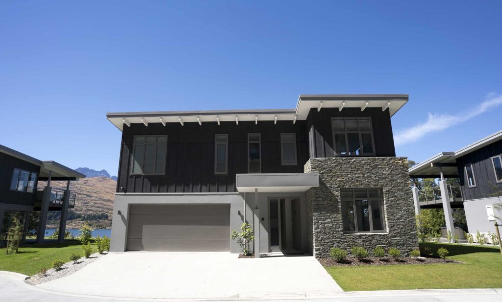 Lake View 3 Bedroom Villa front exterior with driveway