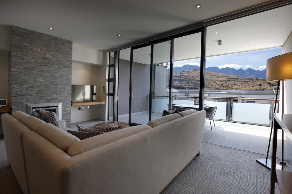 Superior 3 Bedroom Apartment with balcony access